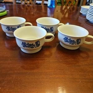 Vintage Pfaltzgraff Yorktowne Soup Flat Mugs Set of 4